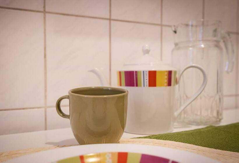 هاستل Central Lovely Rooms