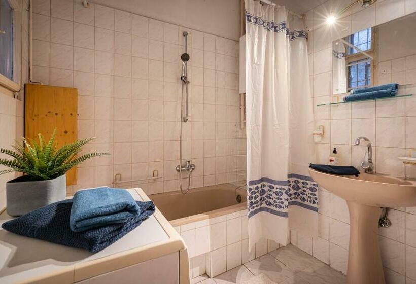 هاستل Central Lovely Rooms