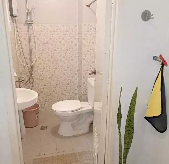 Retkeilymaja Comfy And Affordable Transient Room Near Naia 3