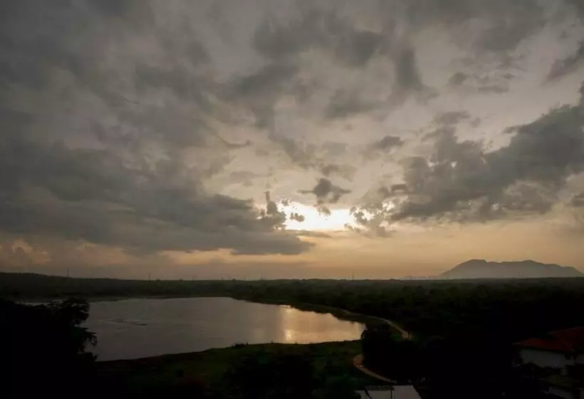 هتل New Sky View