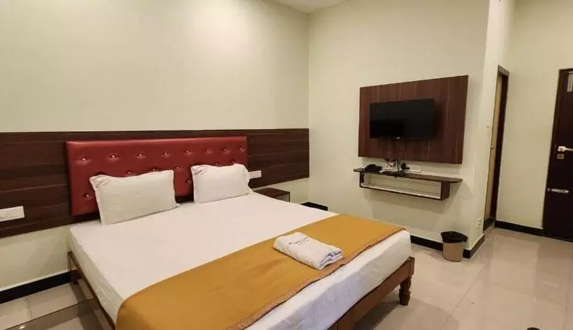 ホテル Ponni Residency Thanjavur