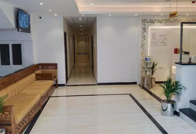 ホテル Ponni Residency Thanjavur