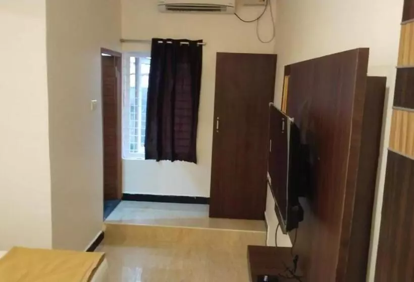 ホテル Ponni Residency Thanjavur