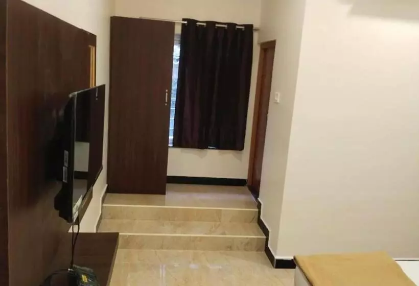 ホテル Ponni Residency Thanjavur