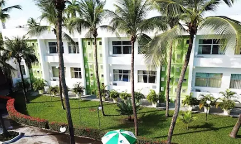 هتل Aipana Plaza
