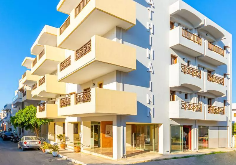 ホテル Athina Inn