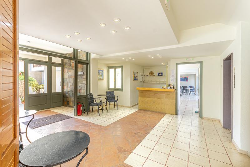 בית מלון כפרי Athina Inn