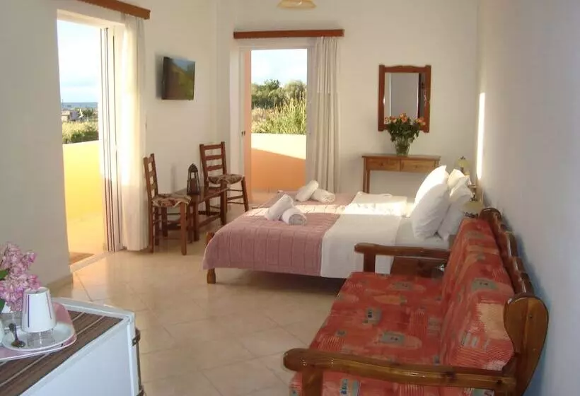 בית מלון כפרי Athina