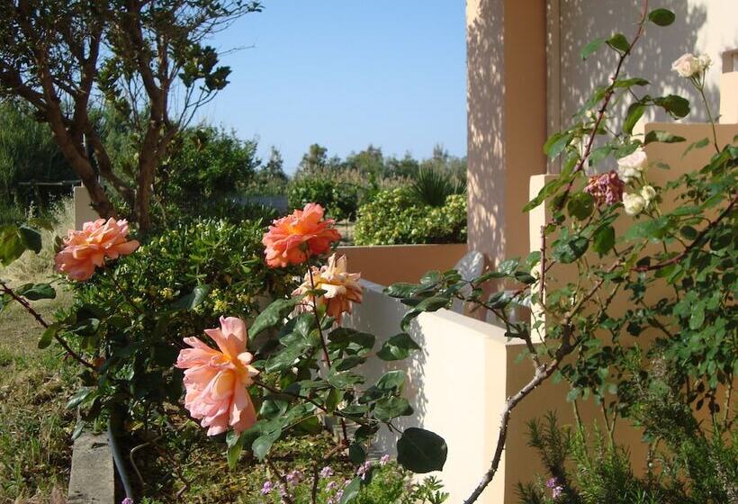 בית מלון כפרי Athina