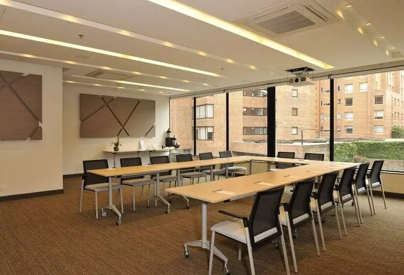 ホテル Bs Rosales