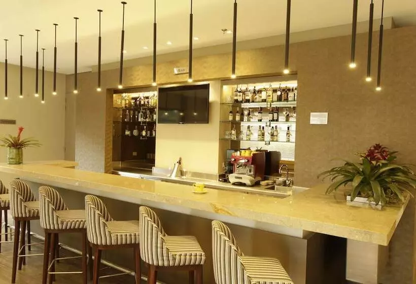 ホテル Bs Rosales