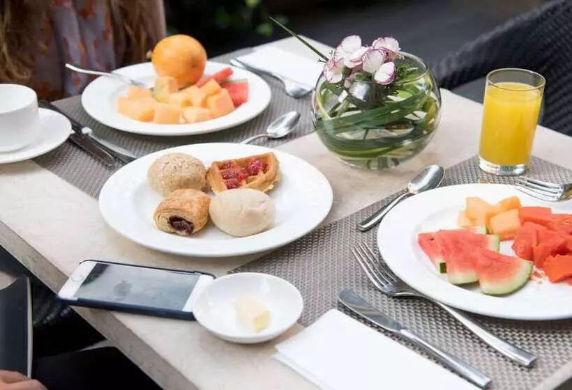 ホテル Bs Rosales