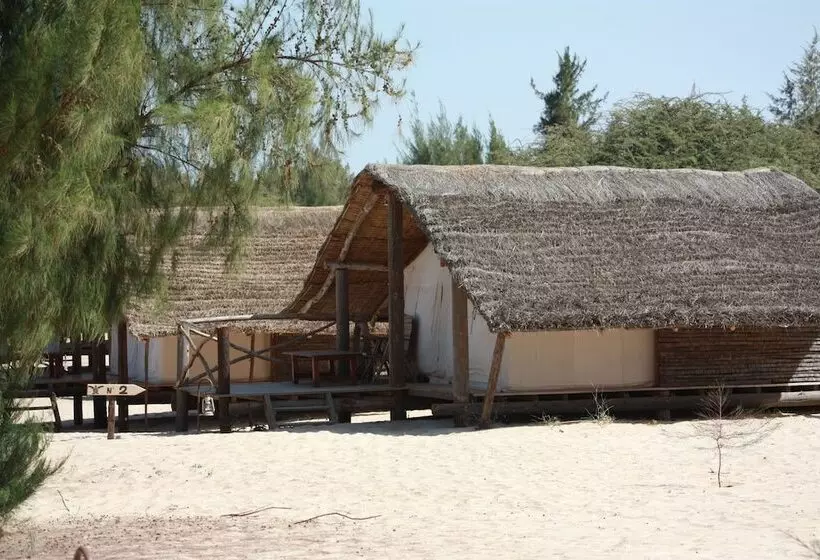 هتل Campement Lodge Océan & Savane