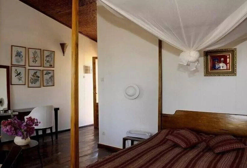 هتل Campement Lodge Océan & Savane