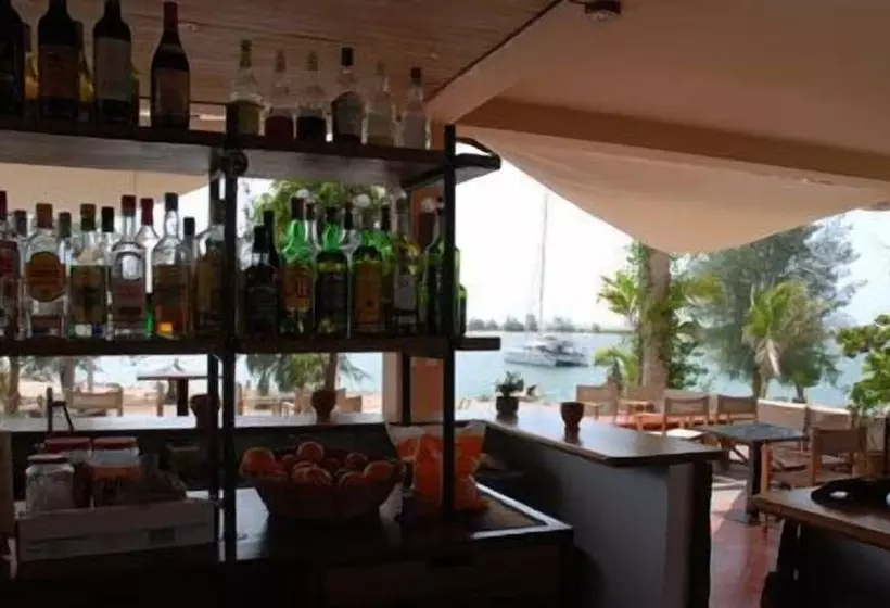 هتل Campement Lodge Océan & Savane