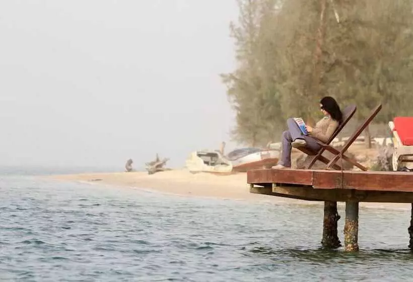 هتل Campement Lodge Océan & Savane