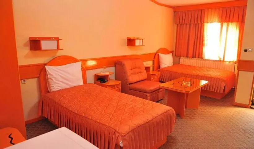 هتل Centro Biznis 92