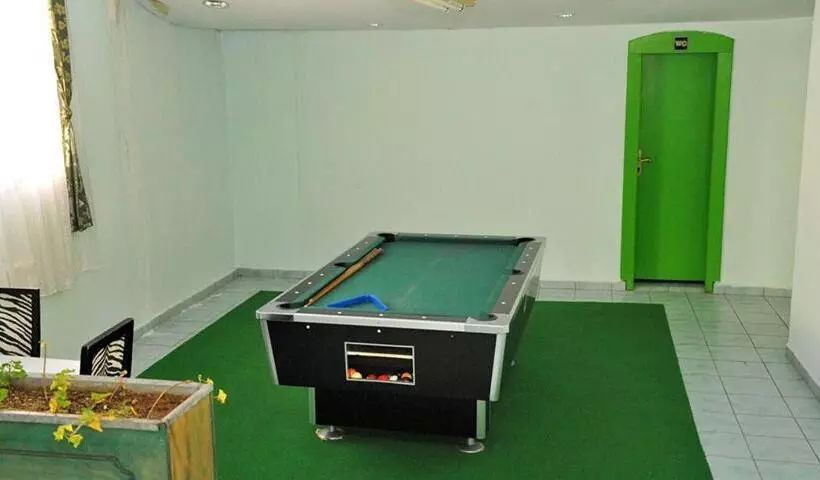 هتل Centro Biznis 92