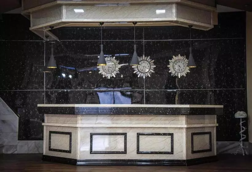 هتل Centro Biznis 92