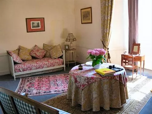 Отель Château Royal De Saint Saturnin