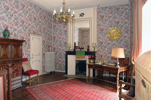 Отель Château Royal De Saint Saturnin