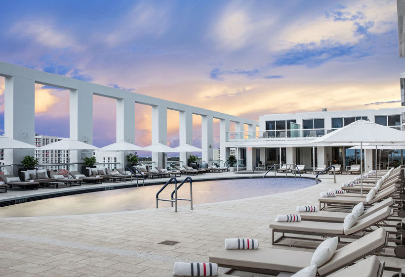 فندق Conrad Fortlauderdale Beach