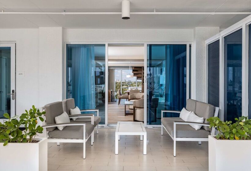 فندق Conrad Fortlauderdale Beach