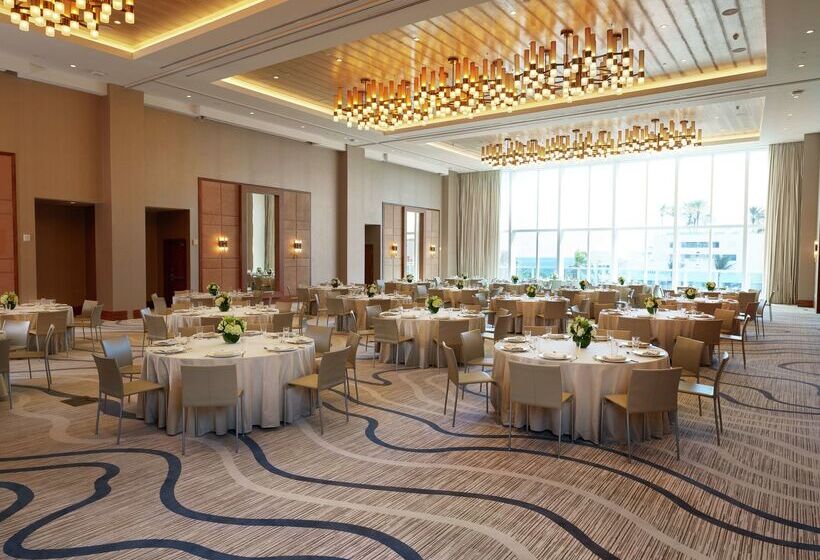 فندق Conrad Fortlauderdale Beach