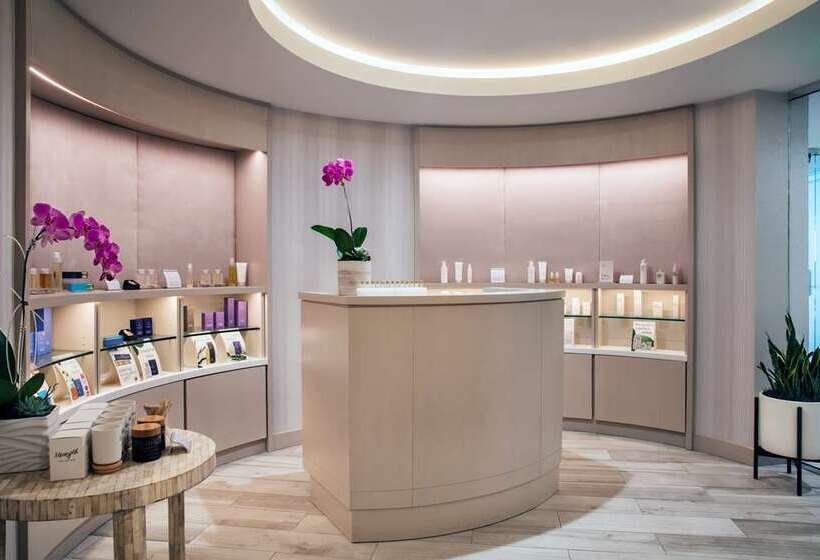 فندق Conrad Fortlauderdale Beach