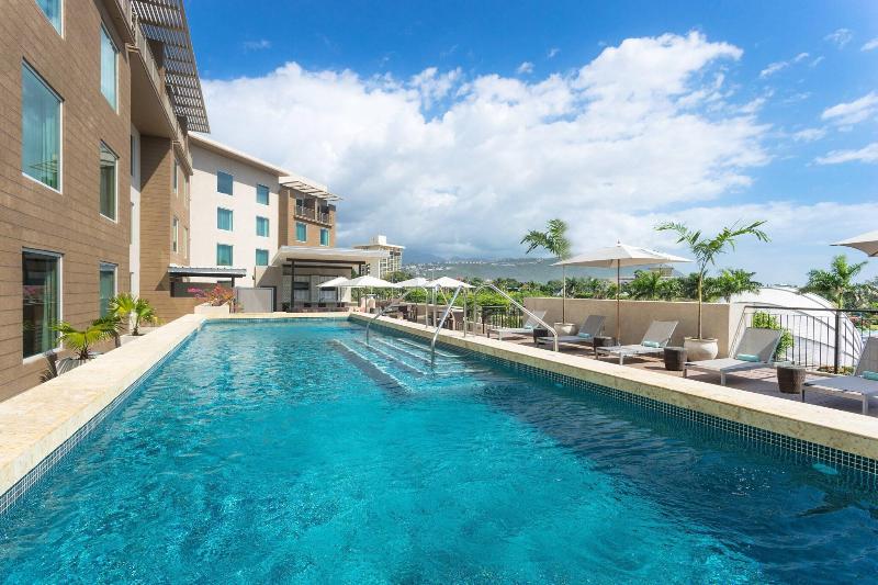 هتل Courtyard By Marriott Kingston, Jamaica
