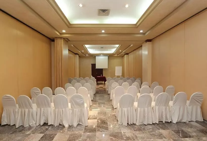 Szálloda Dorados Conventions & Resort