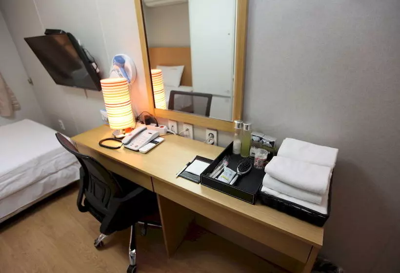 فندق Easy Residence