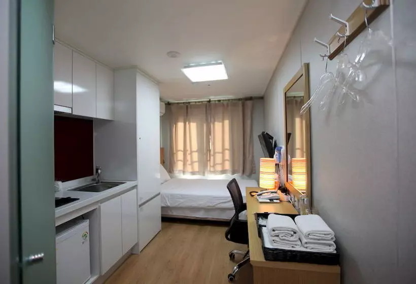 فندق Easy Residence