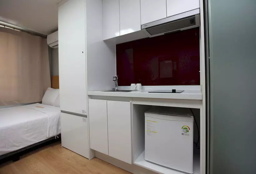 فندق Easy Residence