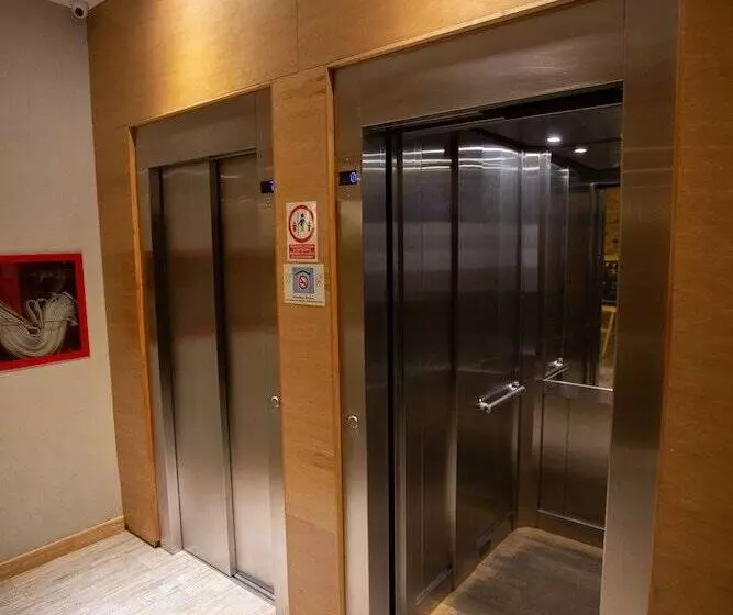 هتل Ecoski By Bund