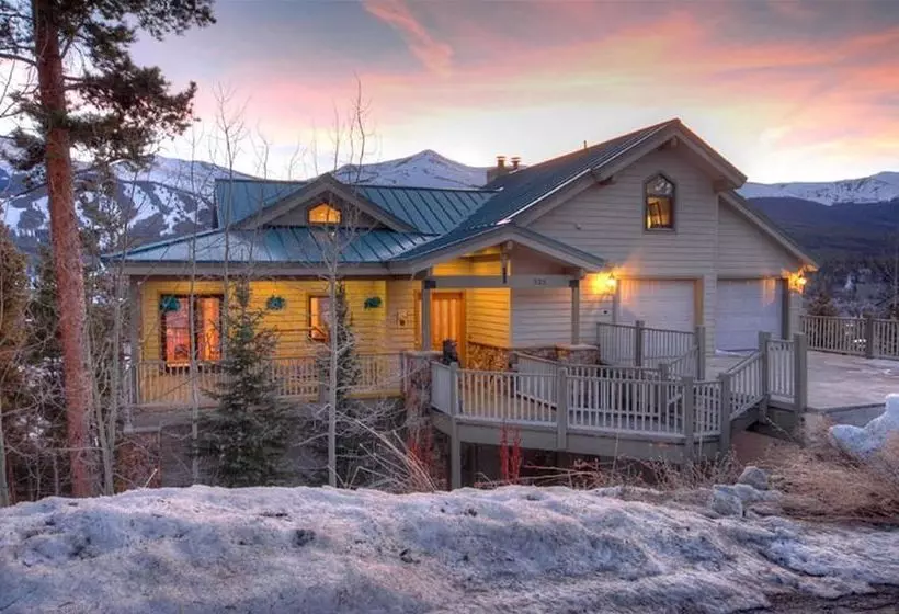 בית מלון כפרי Gold Flake