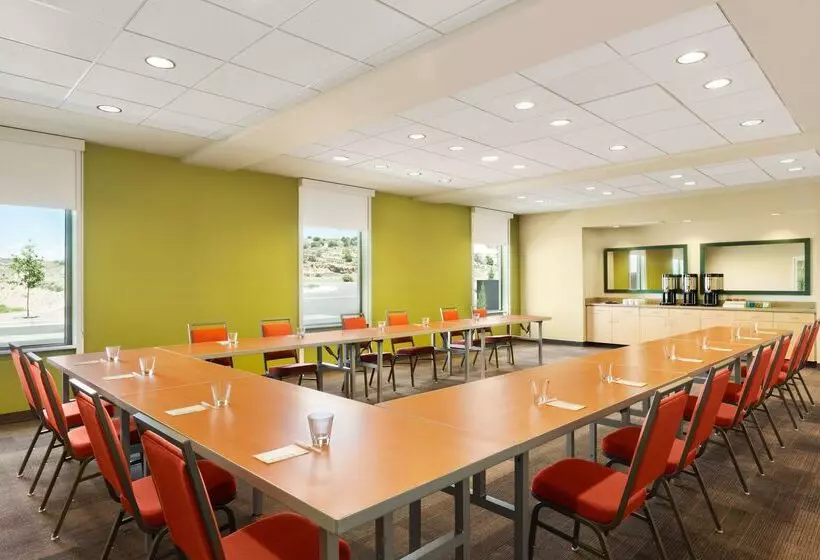 ホテル Home2 Suites By Hilton Farmington/ Bloomfield