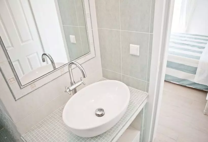 בית מלון כפרי Niriides Homes & Villas