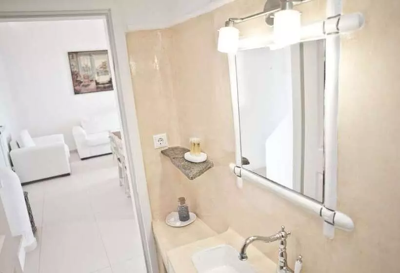 בית מלון כפרי Niriides Homes & Villas