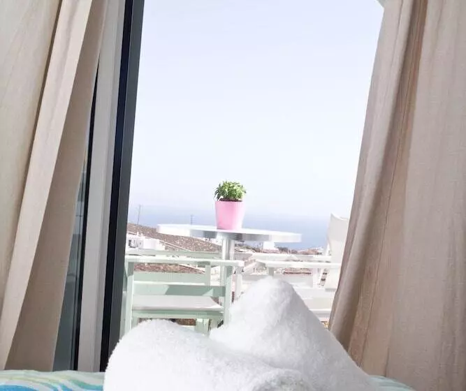 בית מלון כפרי Niriides Homes & Villas