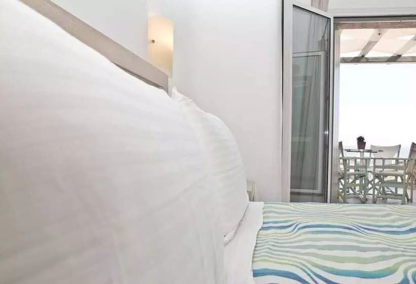 בית מלון כפרי Niriides Homes & Villas