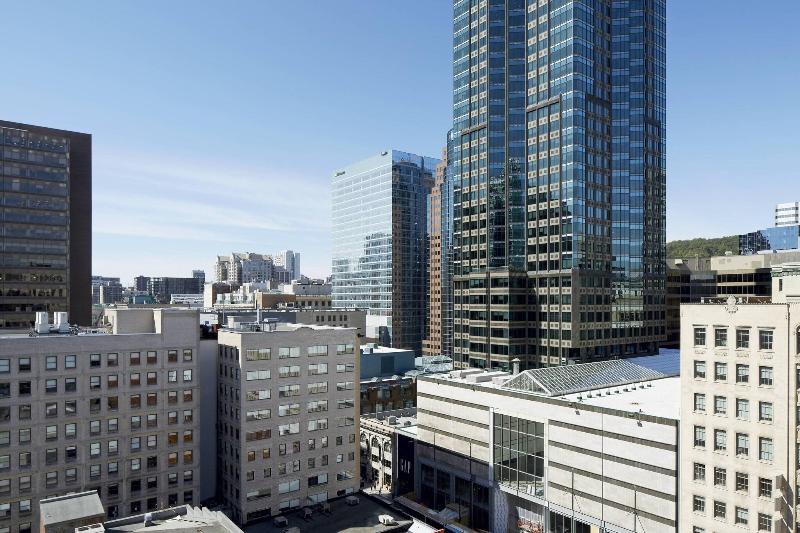 בית מלון כפרי Renaissance Montreal Downtown