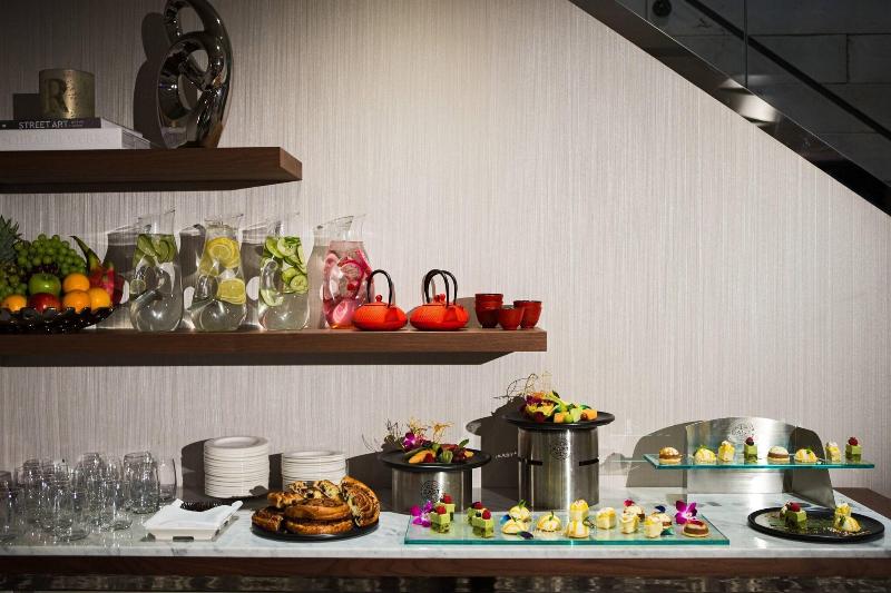 בית מלון כפרי Renaissance Montreal Downtown