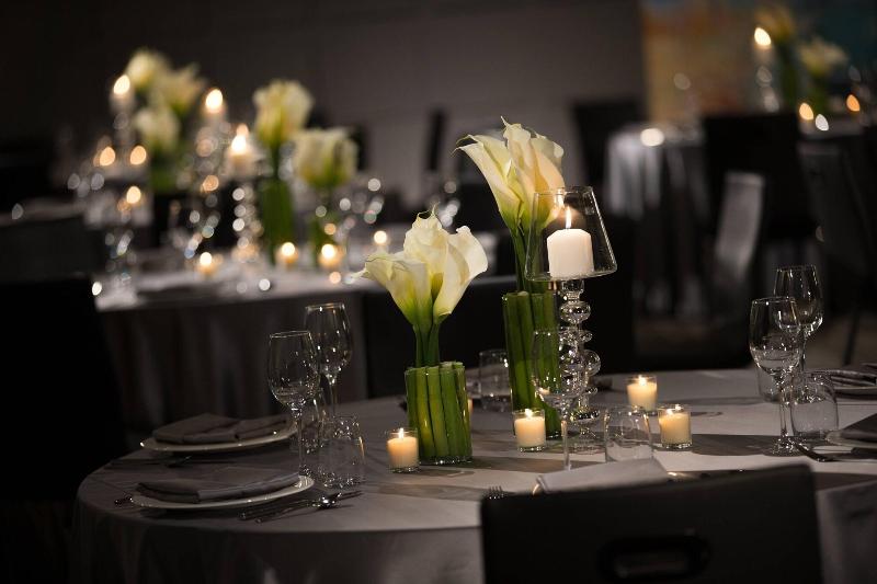 בית מלון כפרי Renaissance Montreal Downtown