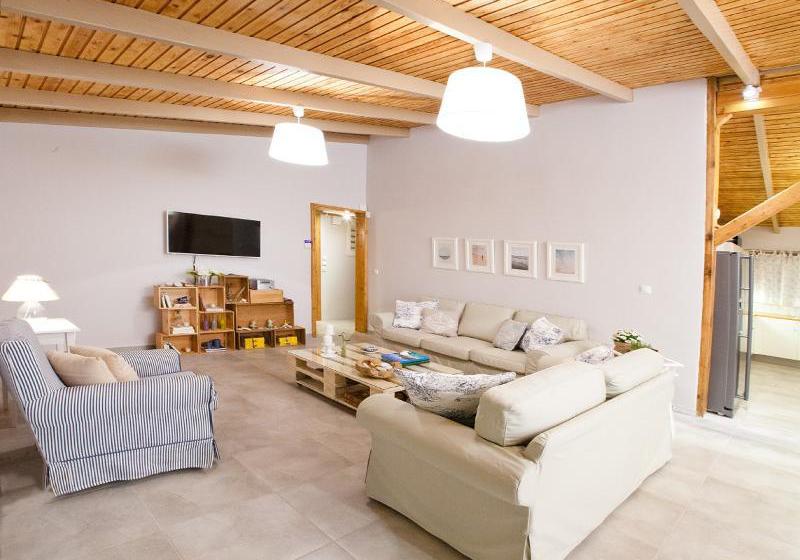 בית מלון כפרי Rhodian Villa