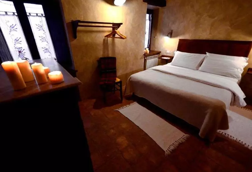 هتل Robur Marsorum Albergo Diffuso