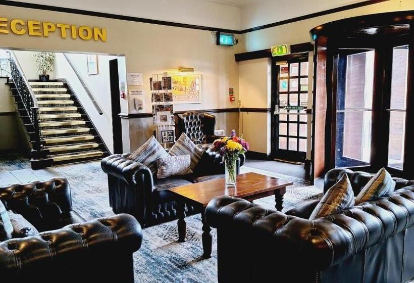 فندق The Brocket Arms Wetherspoon