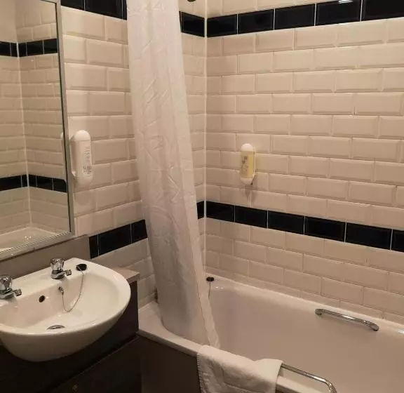 فندق The Brocket Arms Wetherspoon