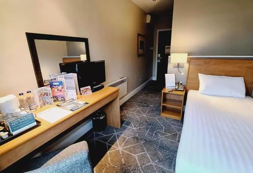 فندق The Brocket Arms Wetherspoon