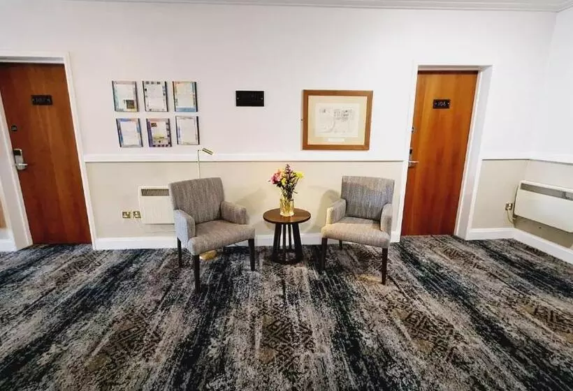 فندق The Brocket Arms Wetherspoon